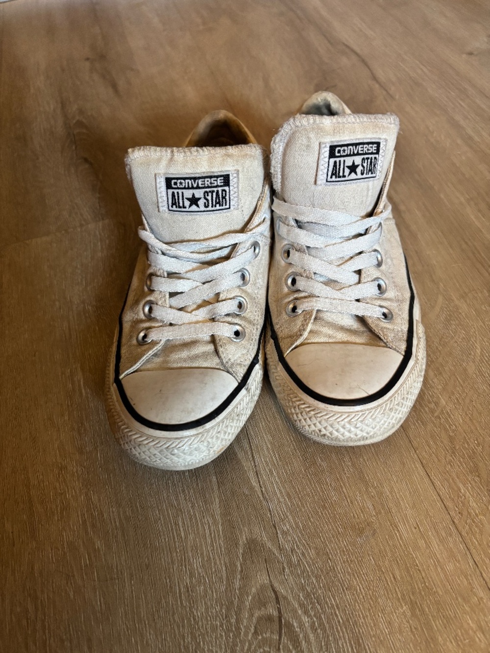 White converse